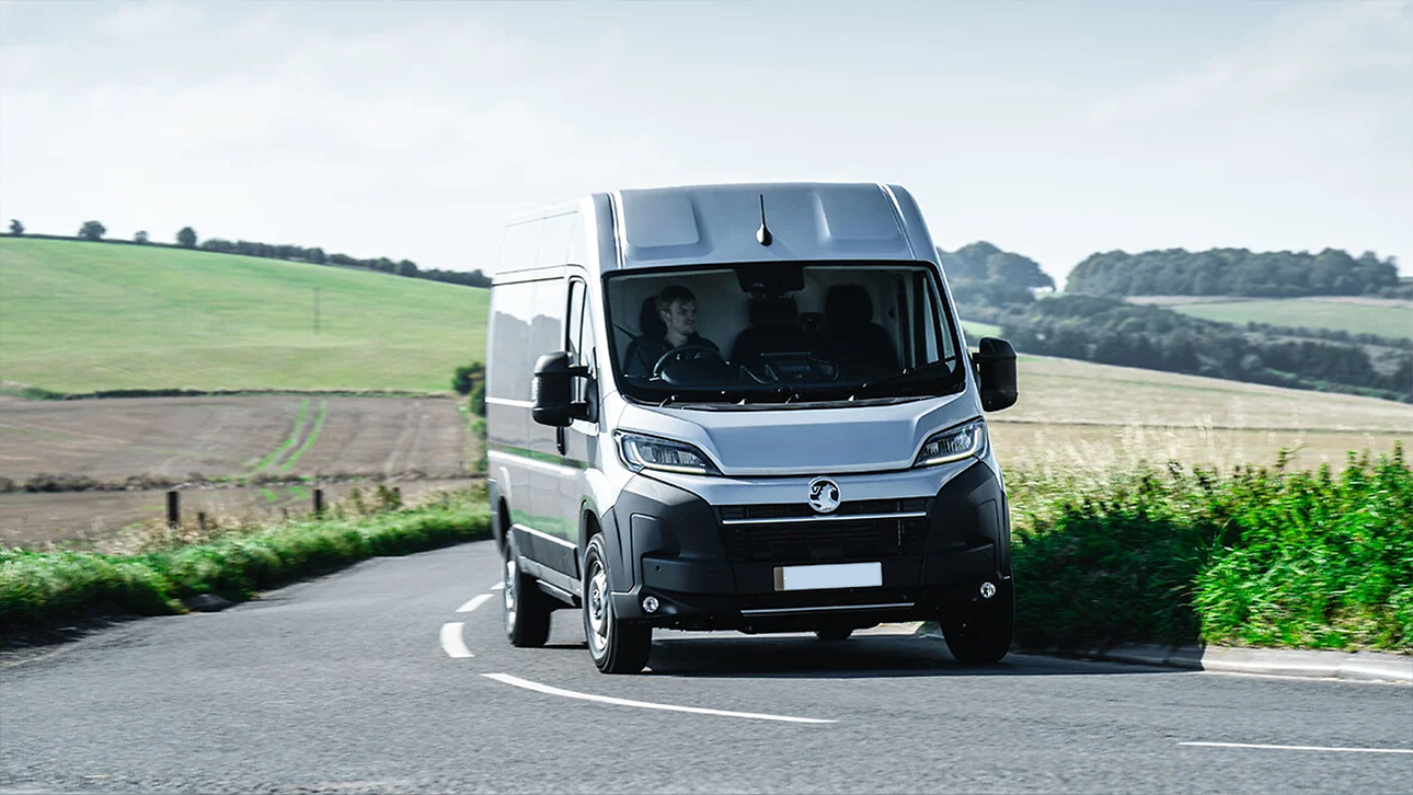 Vauxhall Movano 3500 L2 H2 140ps Prime